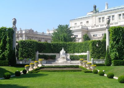 Volksgarten, monument to Empress Elisabeth (Sisi)